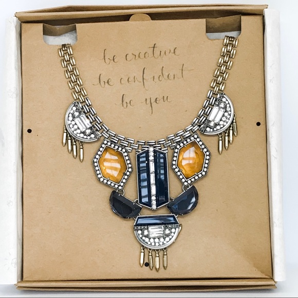 Chloe + Isabel Jewelry - Grand Cabaret Statement Necklace